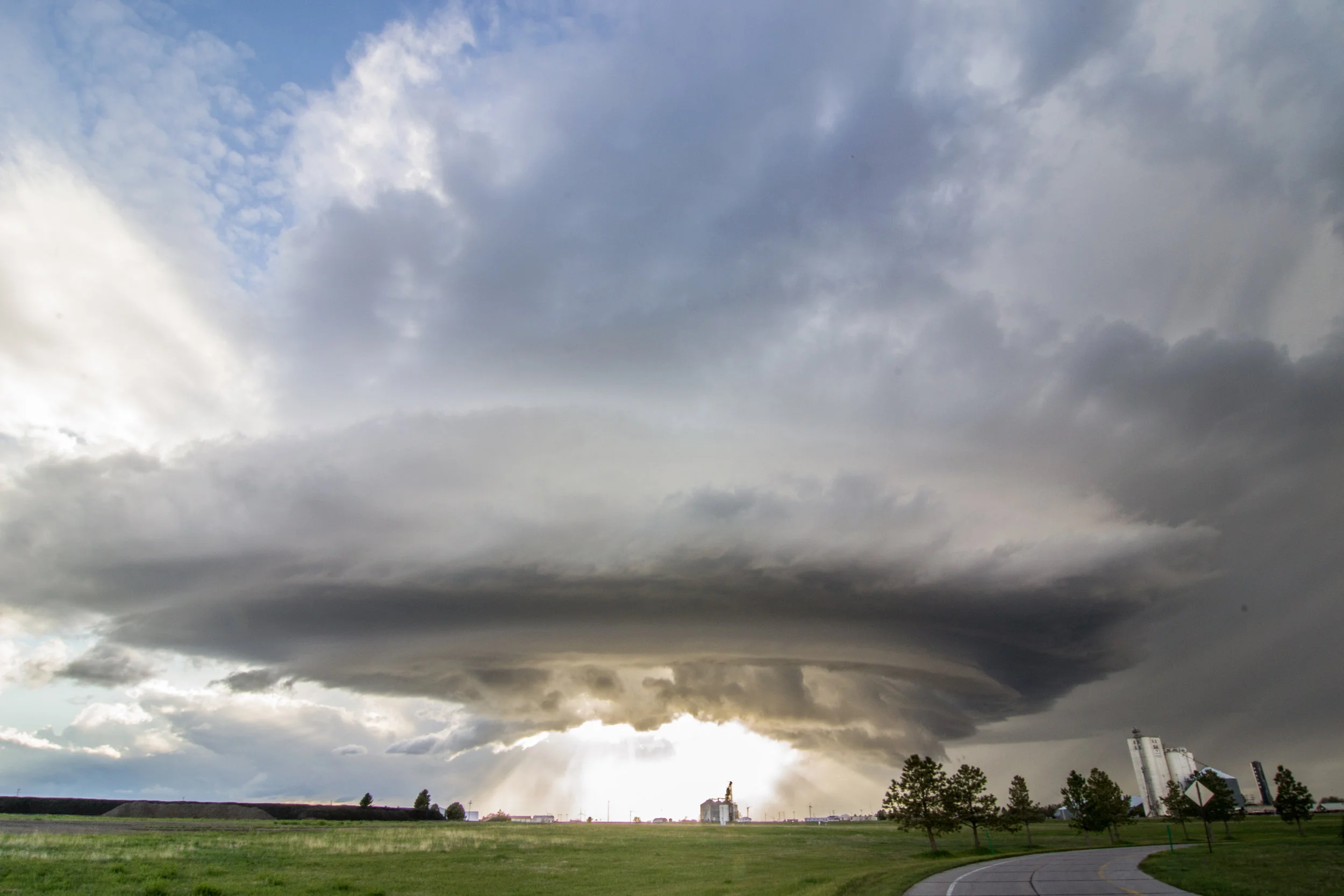 MAY 22ND COLORADO: AMAZING MOTHERSHIP SUPERCELL & TIME-LAPSE