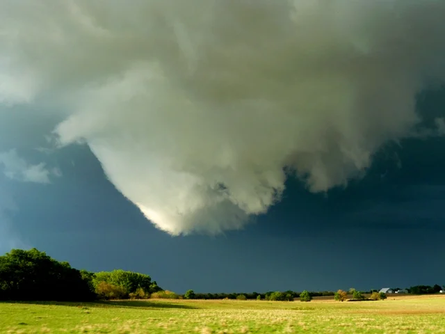 April 29th Northeast Kansas and Southeast Nebraska Storm Chase - Washington Tornado, Several Wall Clouds, and Massive Shelf Cloud