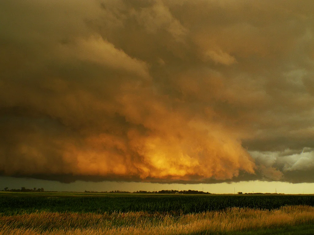 JULY 26TH 2011 SOUTH DAKOTA STORM CHASE - PAIR OF SUPERCELLS &amp; INTENSE LIGHTNING