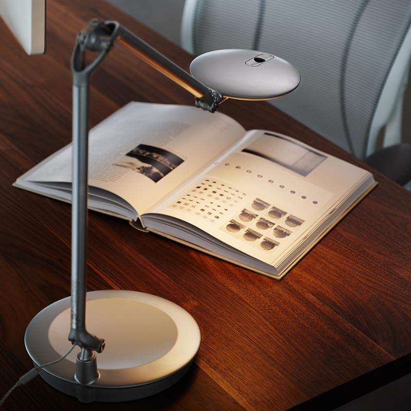 humanscale_disc_LED_light_edit9.jpg