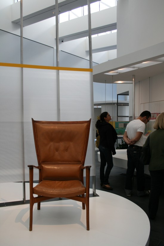 LACMA-Sarinnen-chair-550x825.jpg