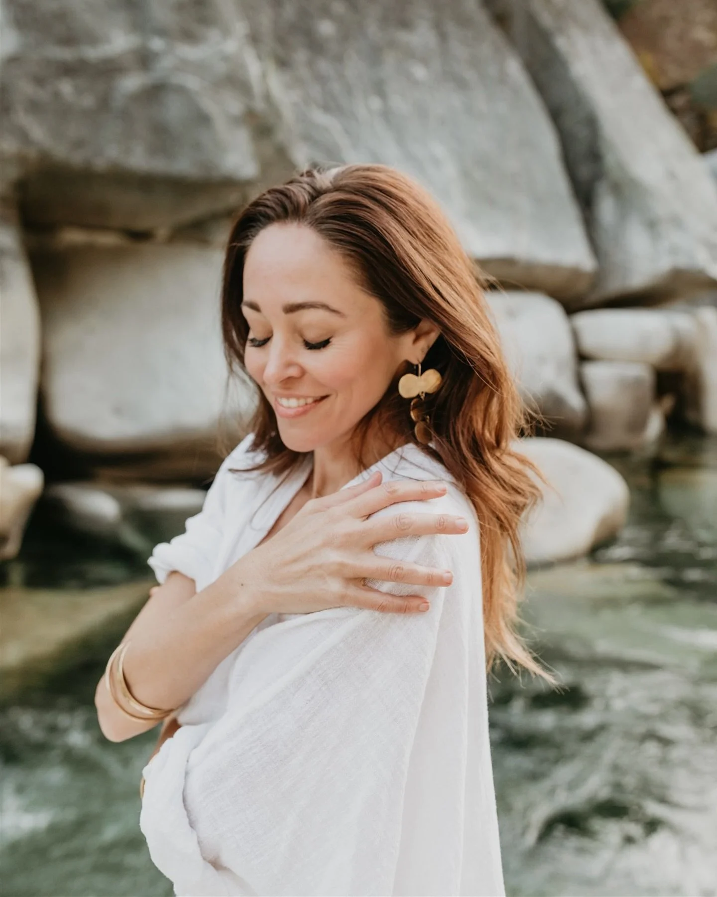 🤍 When you&rsquo;ve learned how to listen to the whispers of your heart&hellip;

You&rsquo;ll hear heartbeats in the trees.
Messages in the songs of the birds.
Instructions in the rhythm of the earth.

In Earth School, we allow ourselves to become a