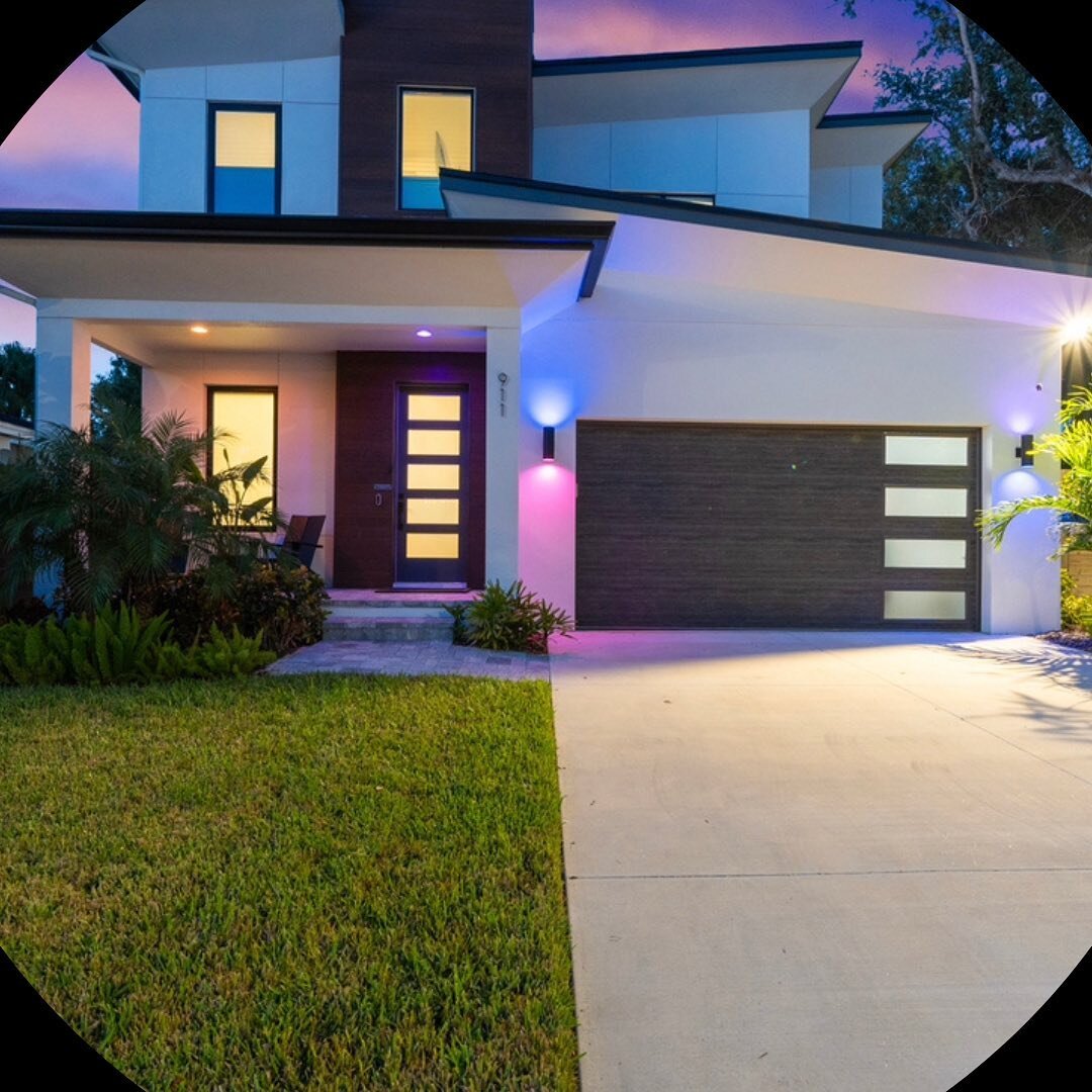 911 W. Fribley st, Tampa lights up at night like a resort ❤️💙. This dreamy modern pool home is only a year old, and is LOADED with upgrades. 4 beds, 3.5 baths, and 2,400+sqft in the booming #riversideheights for just 1.4M. Don&rsquo;t delay, DM now 