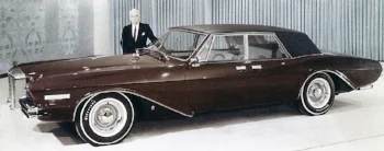Exner with his prototype for a new Duesenberg (www.CarConceptz.com)