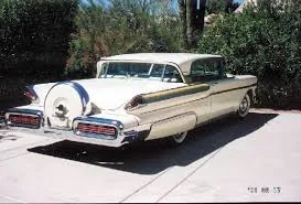 1957 Mercury Turnpike Cruiser (www.BarrettJackson.com)