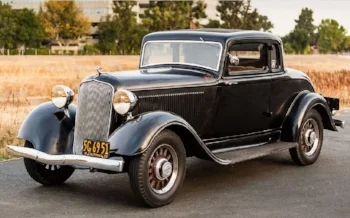 1933 Plymouth model pd : style and refinement at a bargain price (www.BringaTrailer.com)