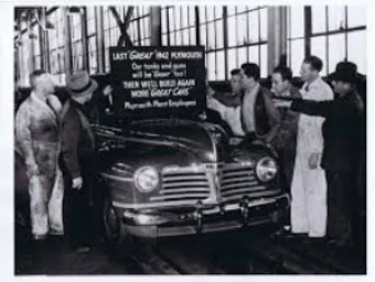 1 942 plymouth P-14 : The last pre-war Plymouth would have to last a while (www.AACAforum.org)