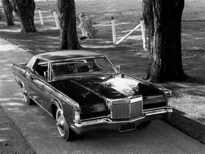 1969 Lincoln Continental Mark III ( www.en.wheelsage.org )