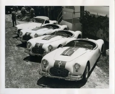 1951 Cunningham C-2R (www.ForgottenFiberglass.com)