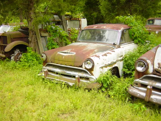 junkyard jets (www.CurbsideClassic.com)