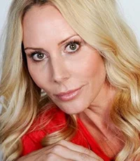Terri Ross.jpg