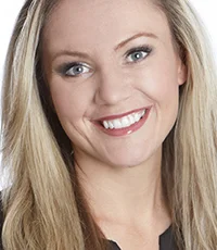 Suzanne Munshower.jpg
