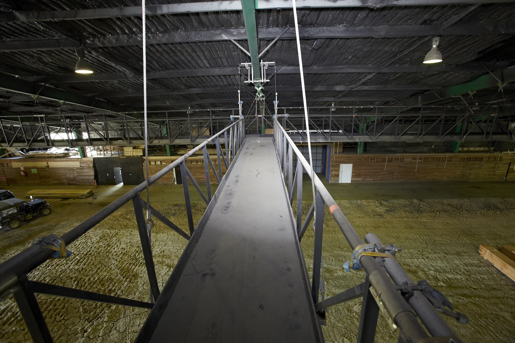 Overhead gantry system