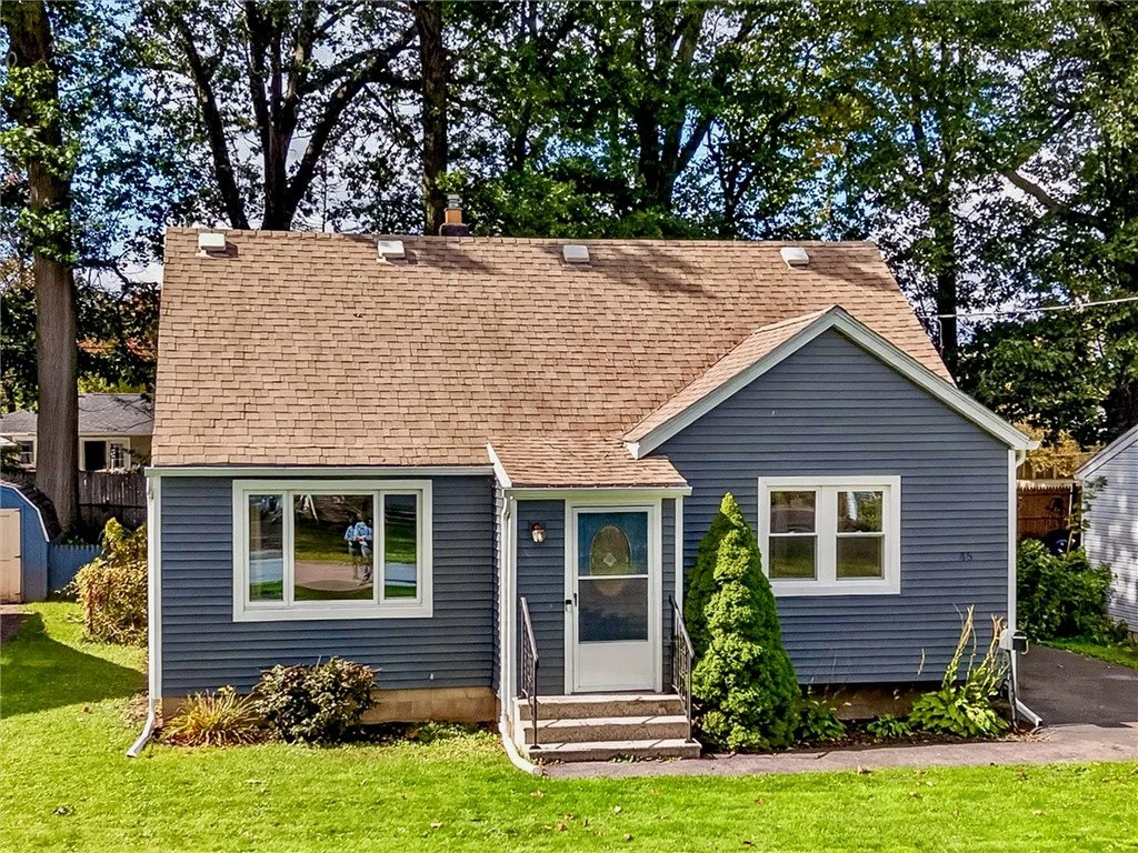 45 Marwood Road, Greece, NY  14616
