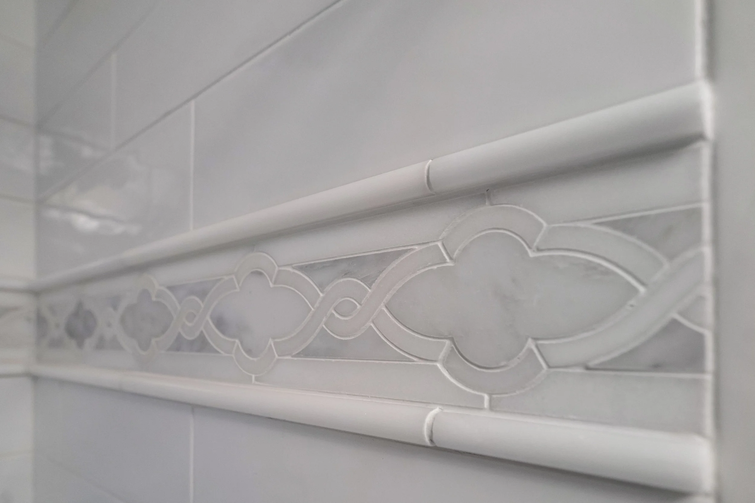 Marble tile inlay