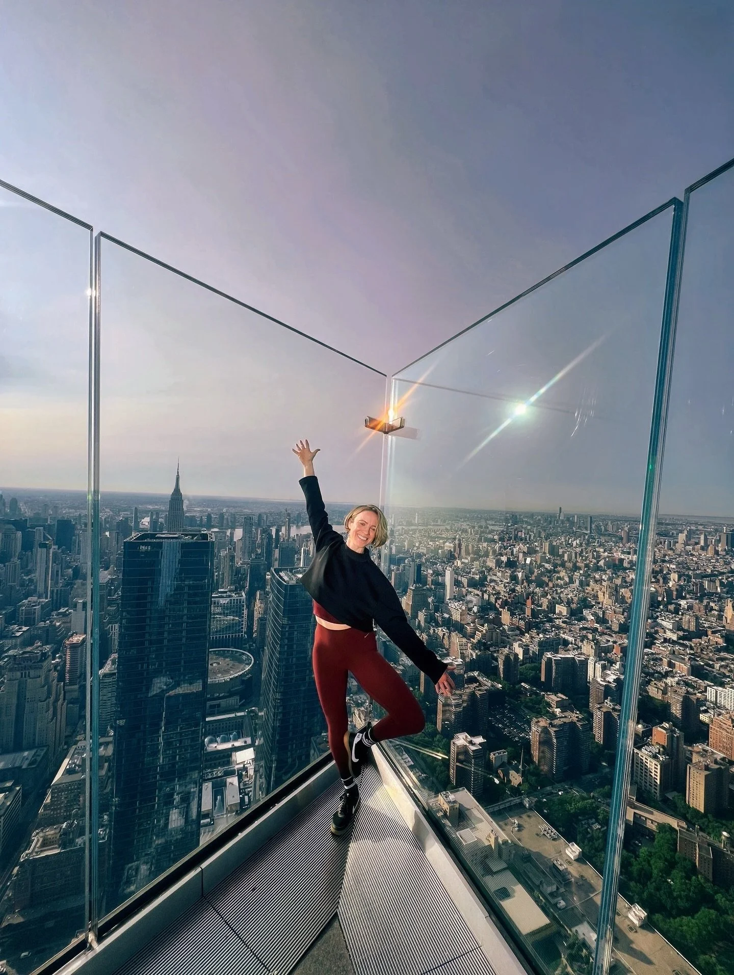 sky high yoga @edgenyc 🌇✨ what it feels like to watch the sunrise from the top of the world🌎

☀️honored to kick off the season for @equinox as one of many teachers bringing good energy to the space this summer (thank you for having me @themichaelj.