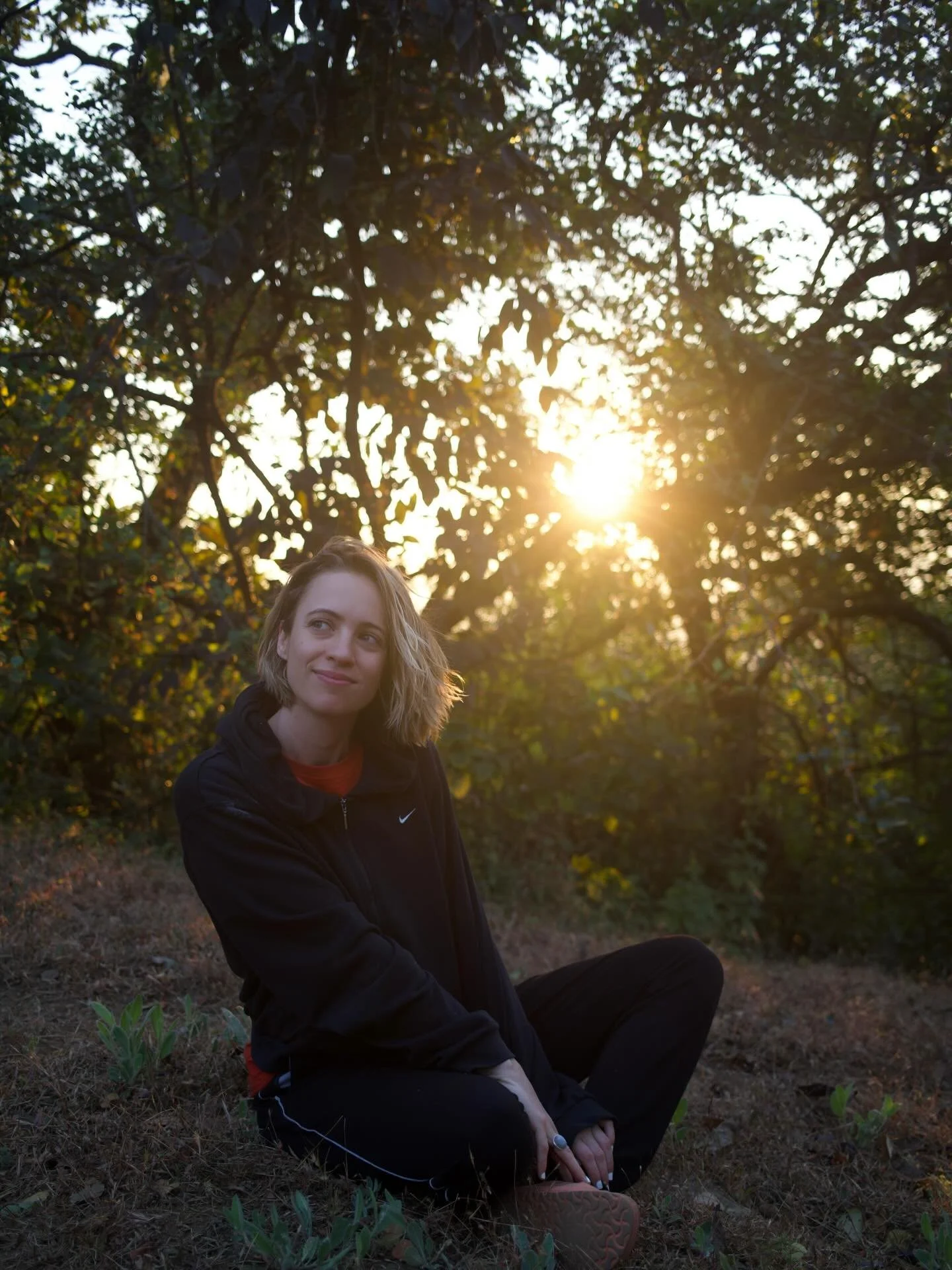 Concentration is like a knife🔪it cuts the object of your focus

Leaving 2025 with new focus from my time in India🪷🇮🇳 small preview below, full article linked in bio: substack.com/@jencarlinyoga

&ldquo;The greatest edge I encountered was my disco