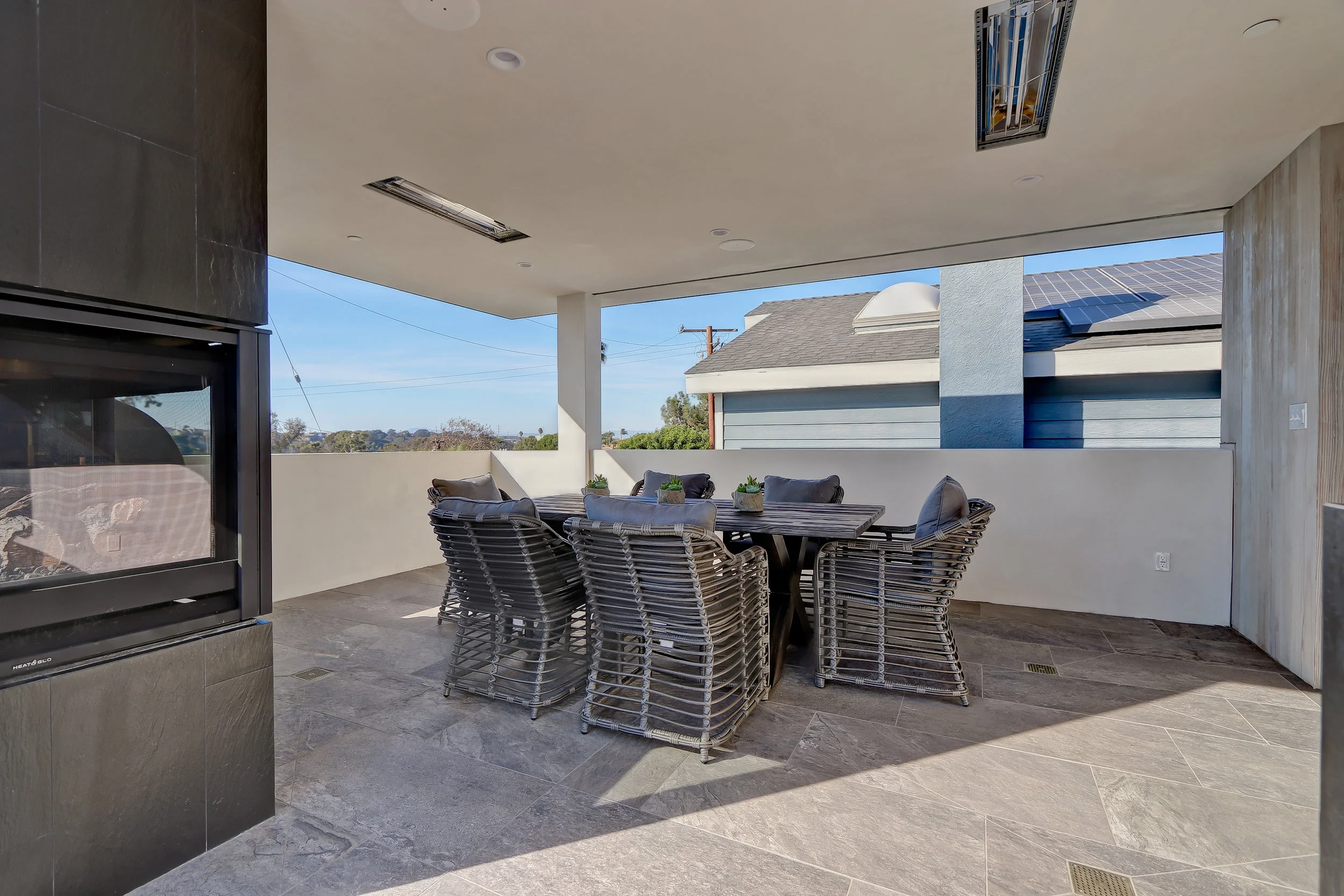 Caskey - 2105 Agnes_Deck Dining2.jpg