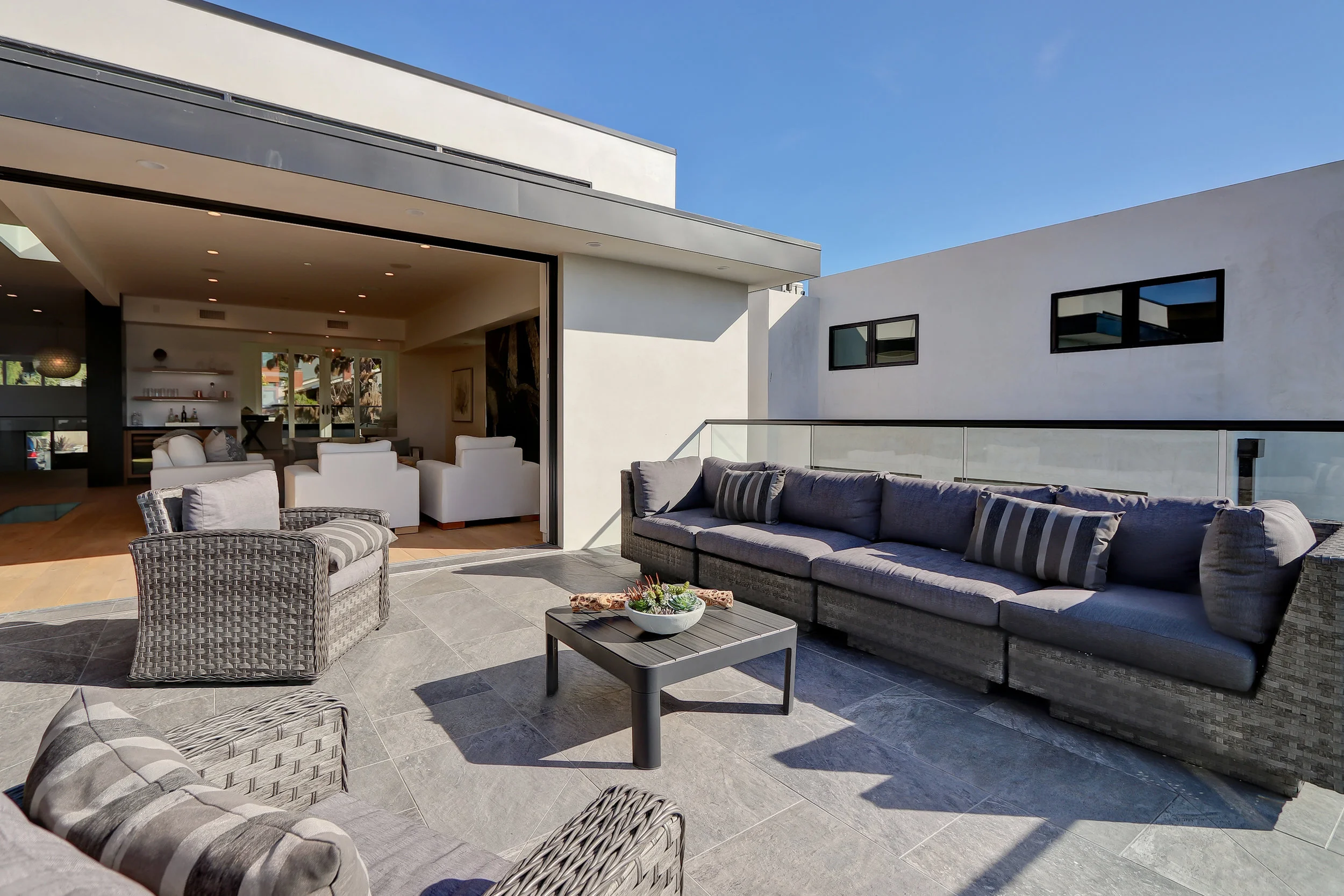Caskey - 2105 Agnes_Deck3.jpg