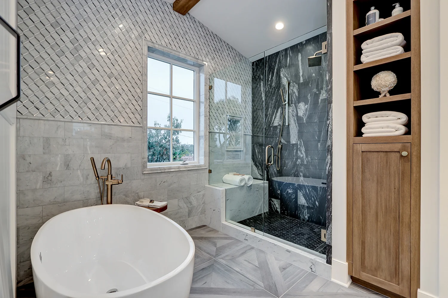 Skulick - 1716 Oak_Master Bath2.jpg