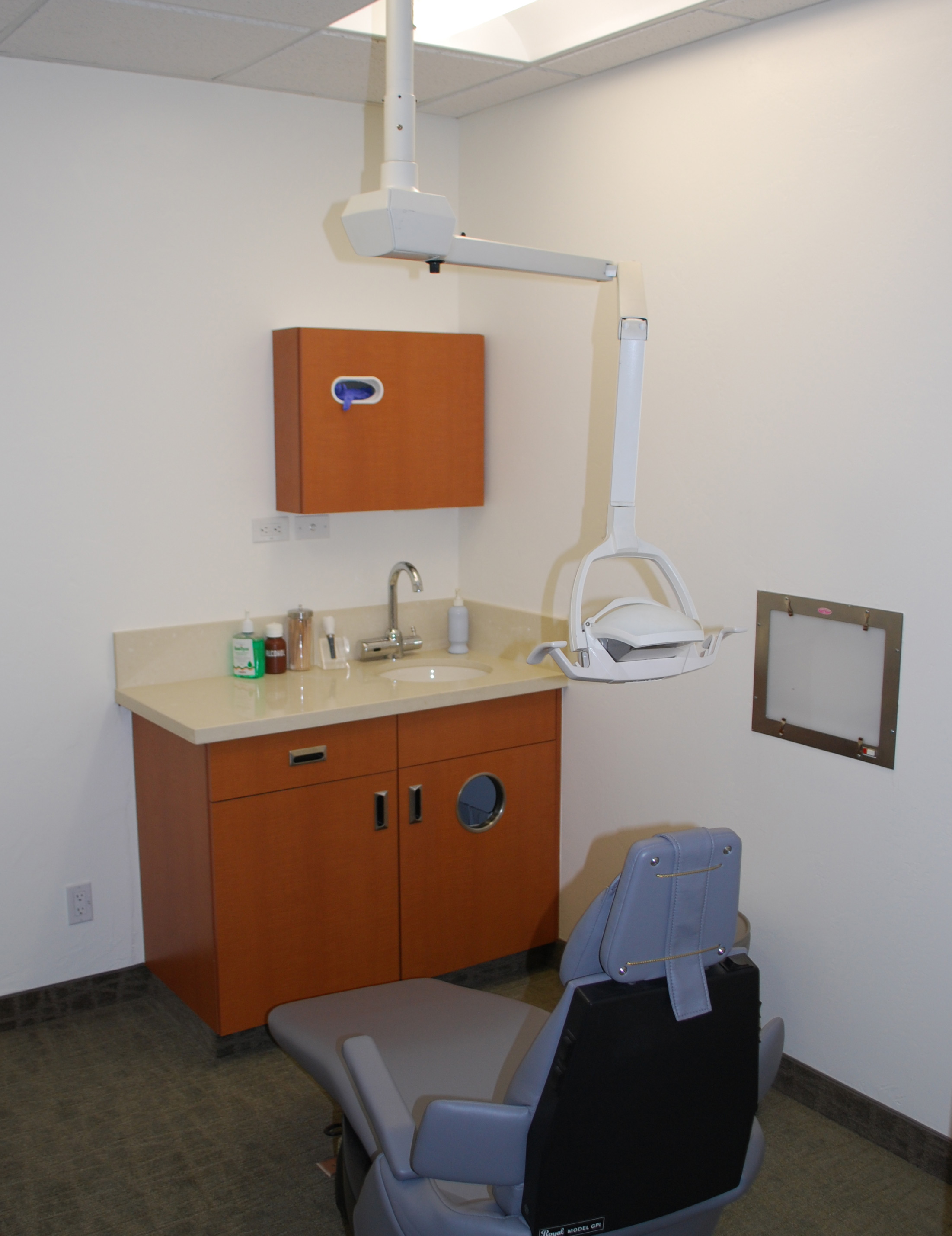 07-Oral-Surgery-Office.jpg