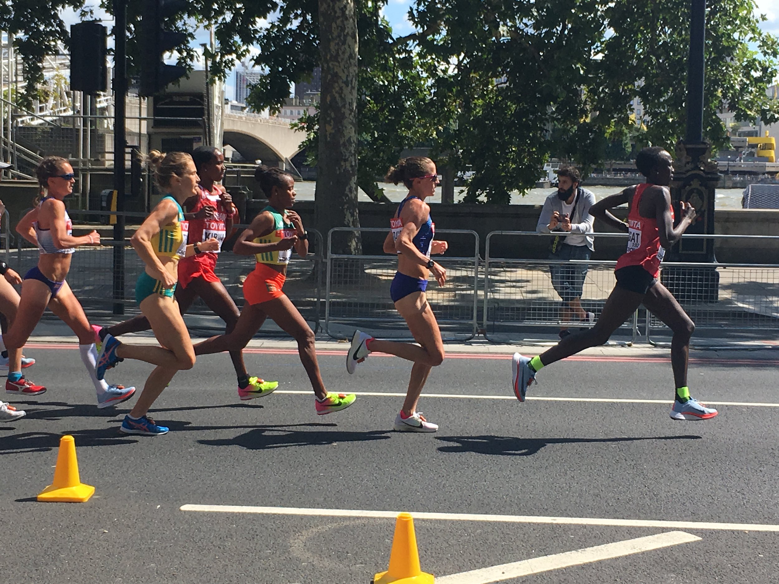 God, I loved watching the women's race and being this close. Amy Hastings!