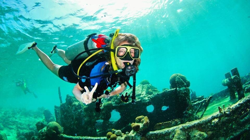 Curacao- Scuba Diving.jpeg