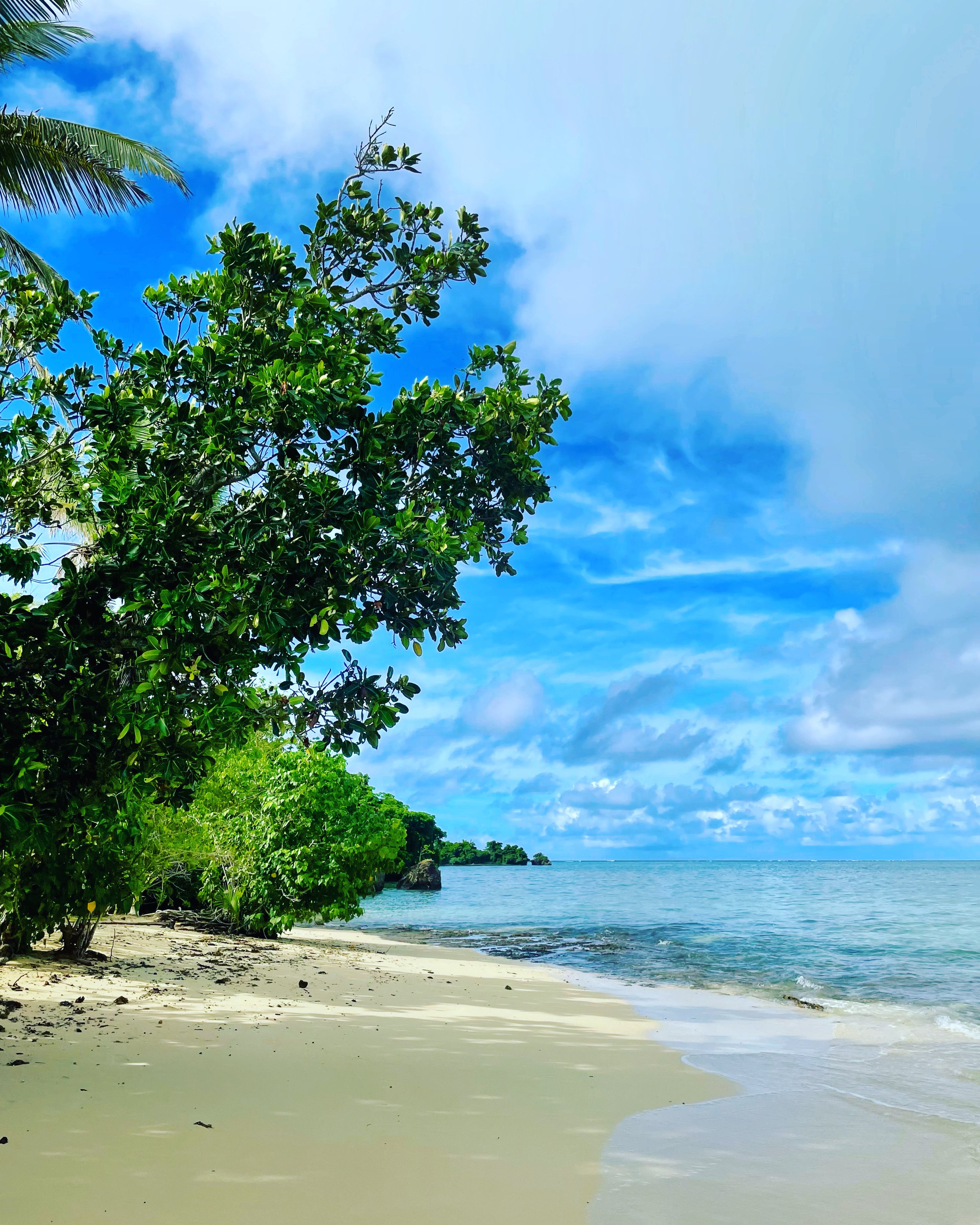 Copy of It_s difficult to find an ugly beach in Fiji.JPG