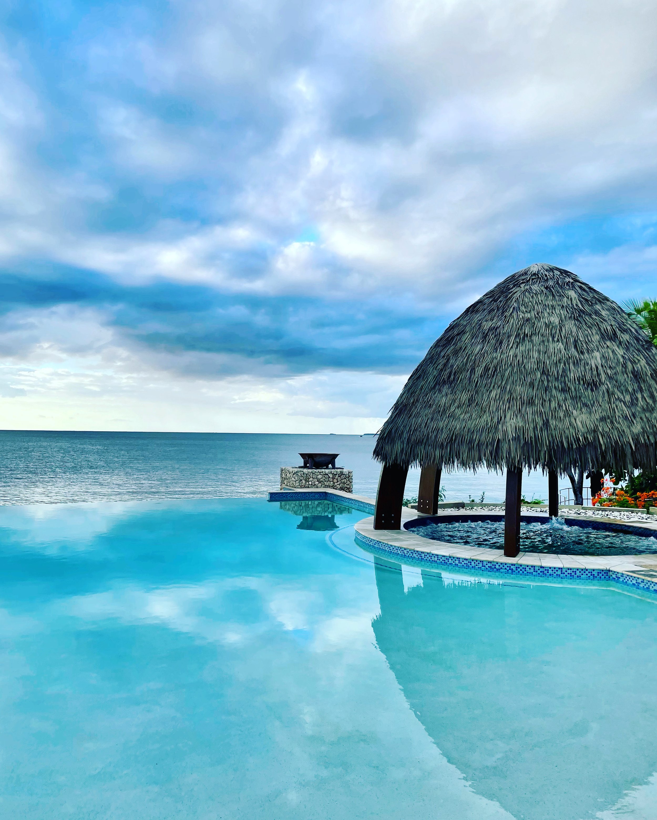 Infinity pool at Fiji Marriott Momi Bay.jpeg
