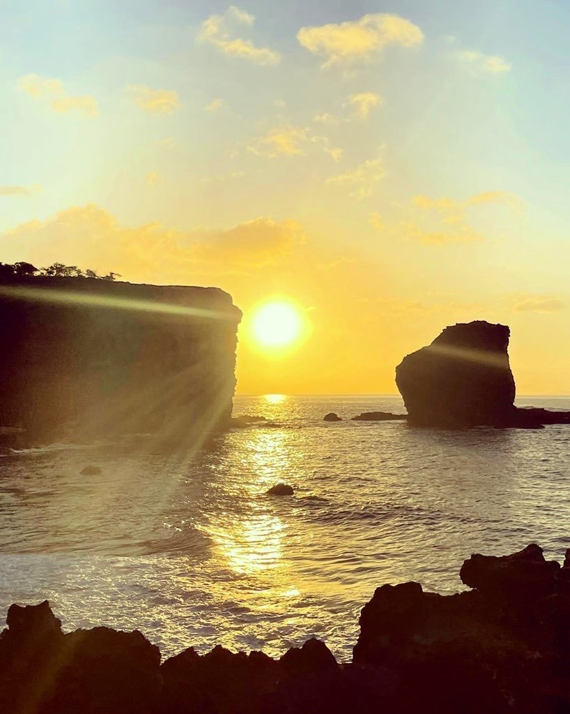 The sunrise at Sweetheart Rock at the Four Seasons Lanai is spectacular.JPG