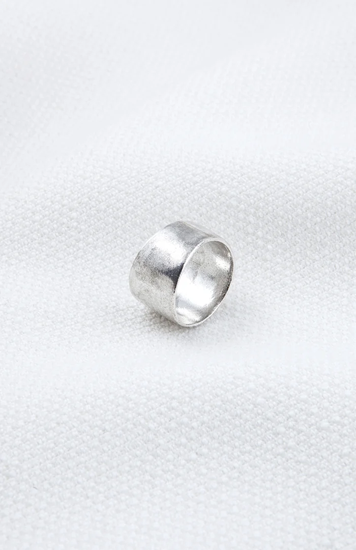 Chase Ring-silver-Hawkly_b.jpg