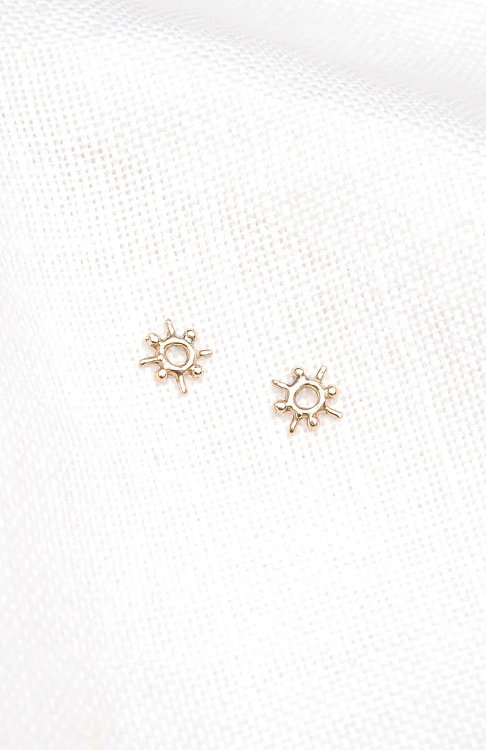 nomad stud-bronze-hawkly.jpg