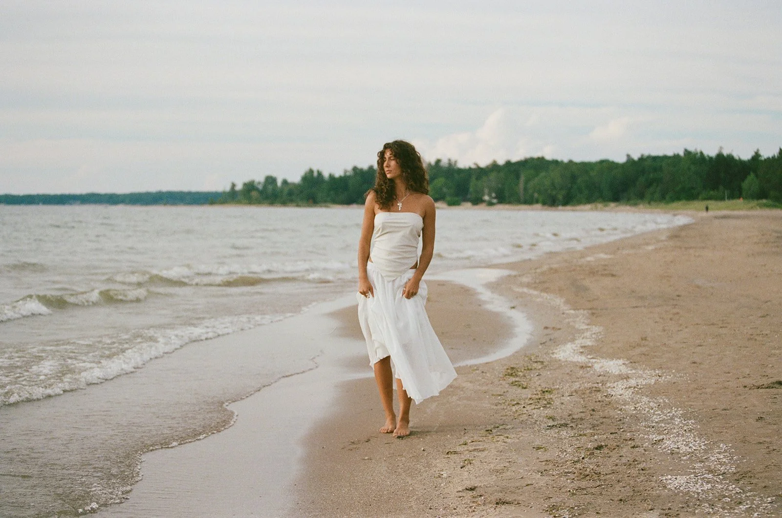 JaclynRoth-Hawkly-Summer2026-29.jpg