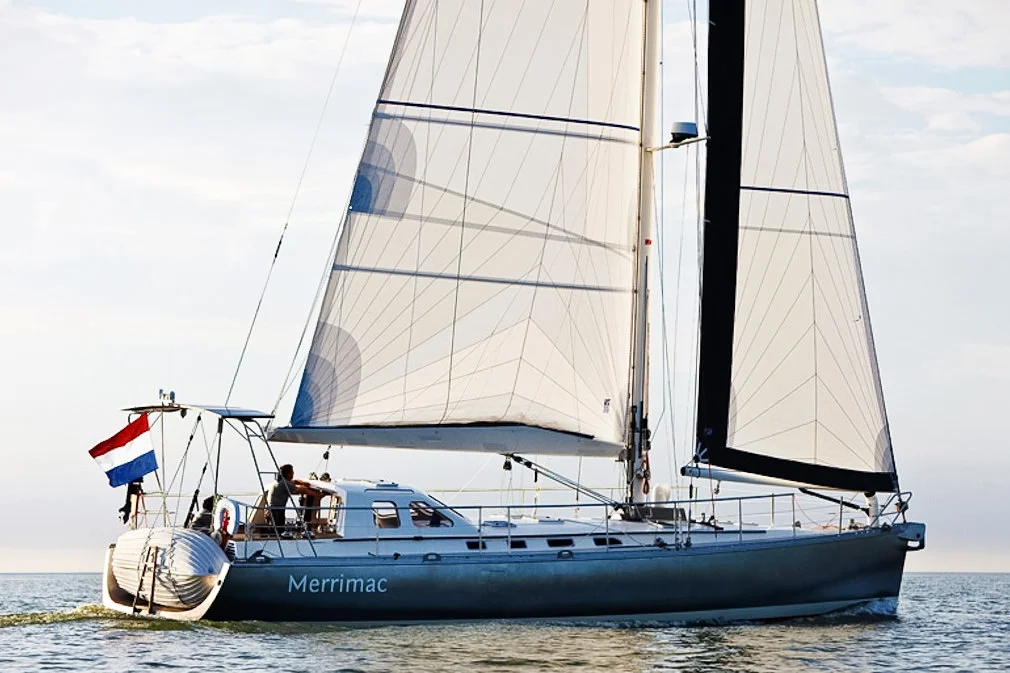 A 55 foot world cruiser with tri-radial Hydra Net® mainsail and roller-furling genoa.