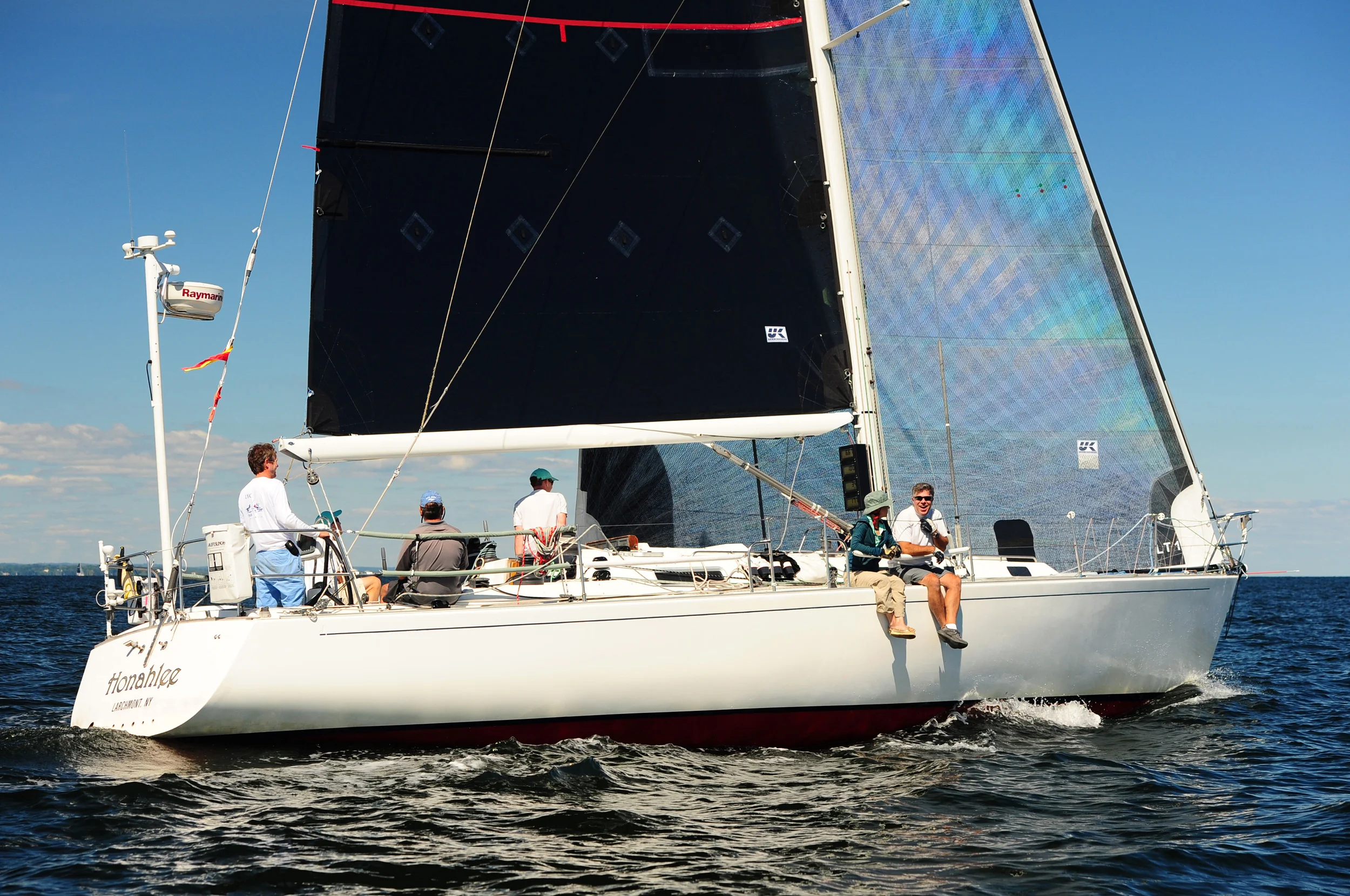 The J/44 HONAHLEE with a clear Titanium overlapping genoa and a Uni-Titanium main.