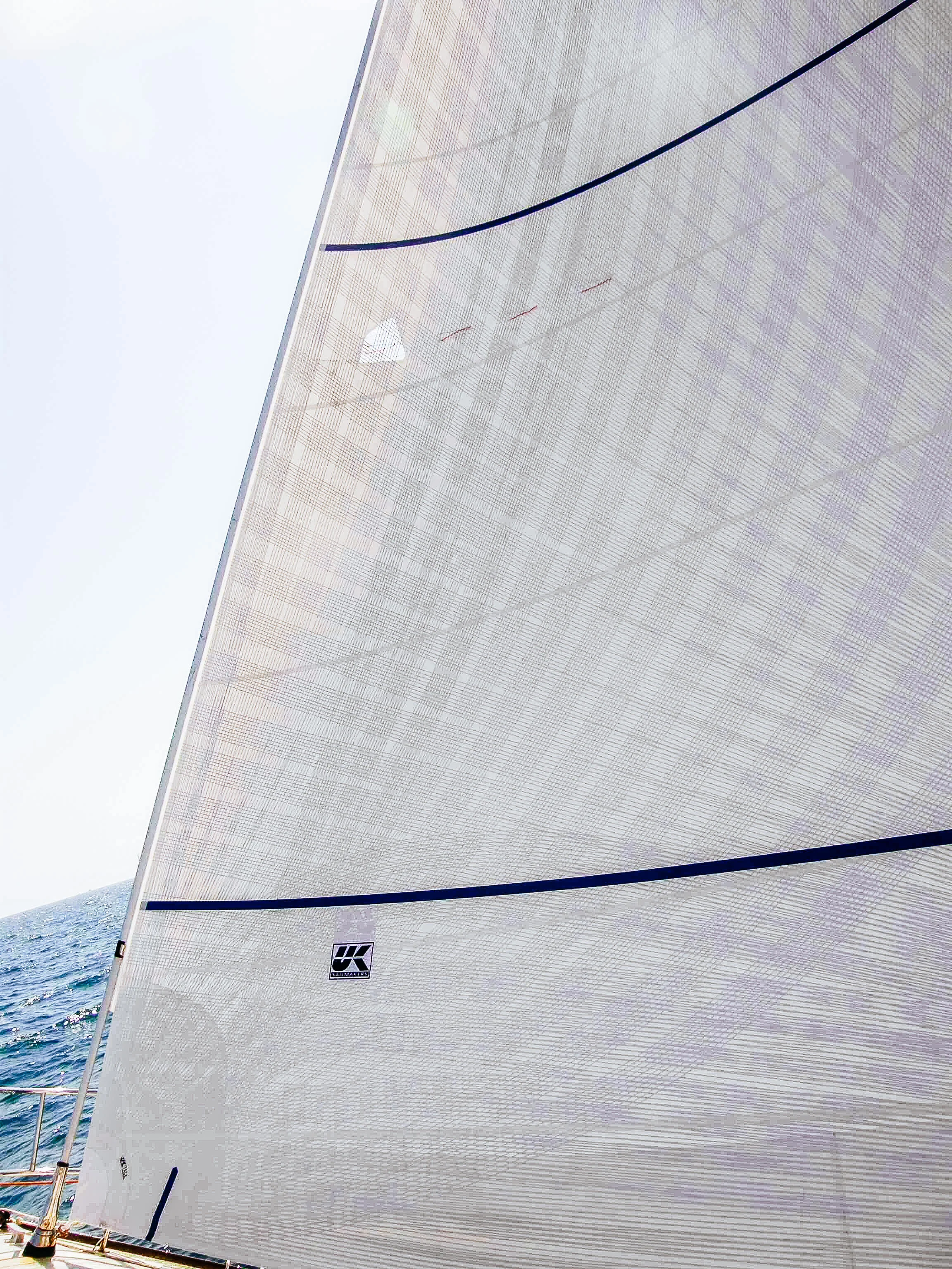 A Davidson 52 X-Drive Carbon/Spectra genoa with a layer of taffeta applied over the tapes. The second side of the sail material came from Dimension Polyant with a taffeta side.