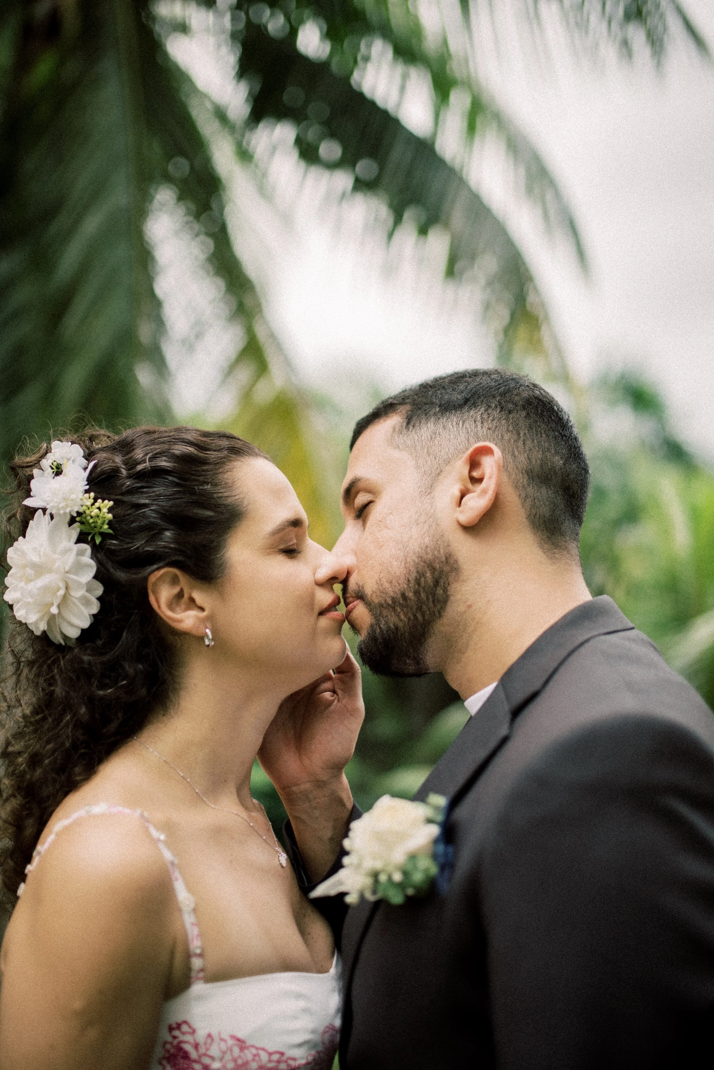 Victoria BC wedding photographer DSC_5410 copy.jpg