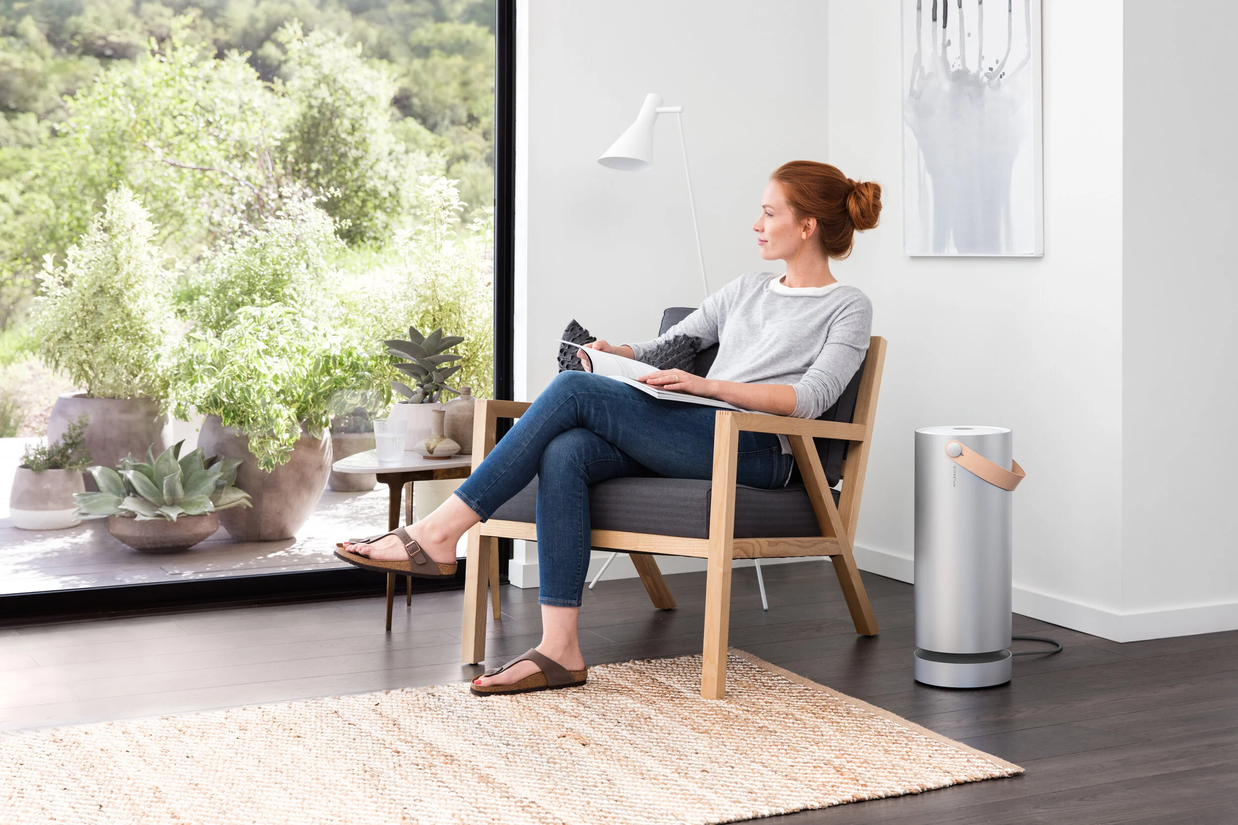 02 - Molekule_Sitting.jpg