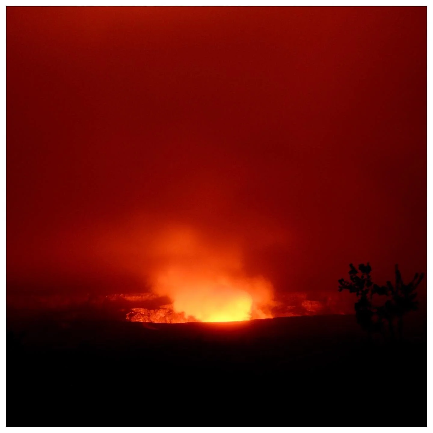 Evening glow from Kilauea. Christmas Lights at a geological scale. 
&bull;
&bull;
&bull;
&bull;
&bull;
#bigisland #hawaiilife #kilauea #eruption2020 #volcano #mountain #nationalpark #clouds #sky #crater #halemaumau #craterrim #steam #activevolcano #l