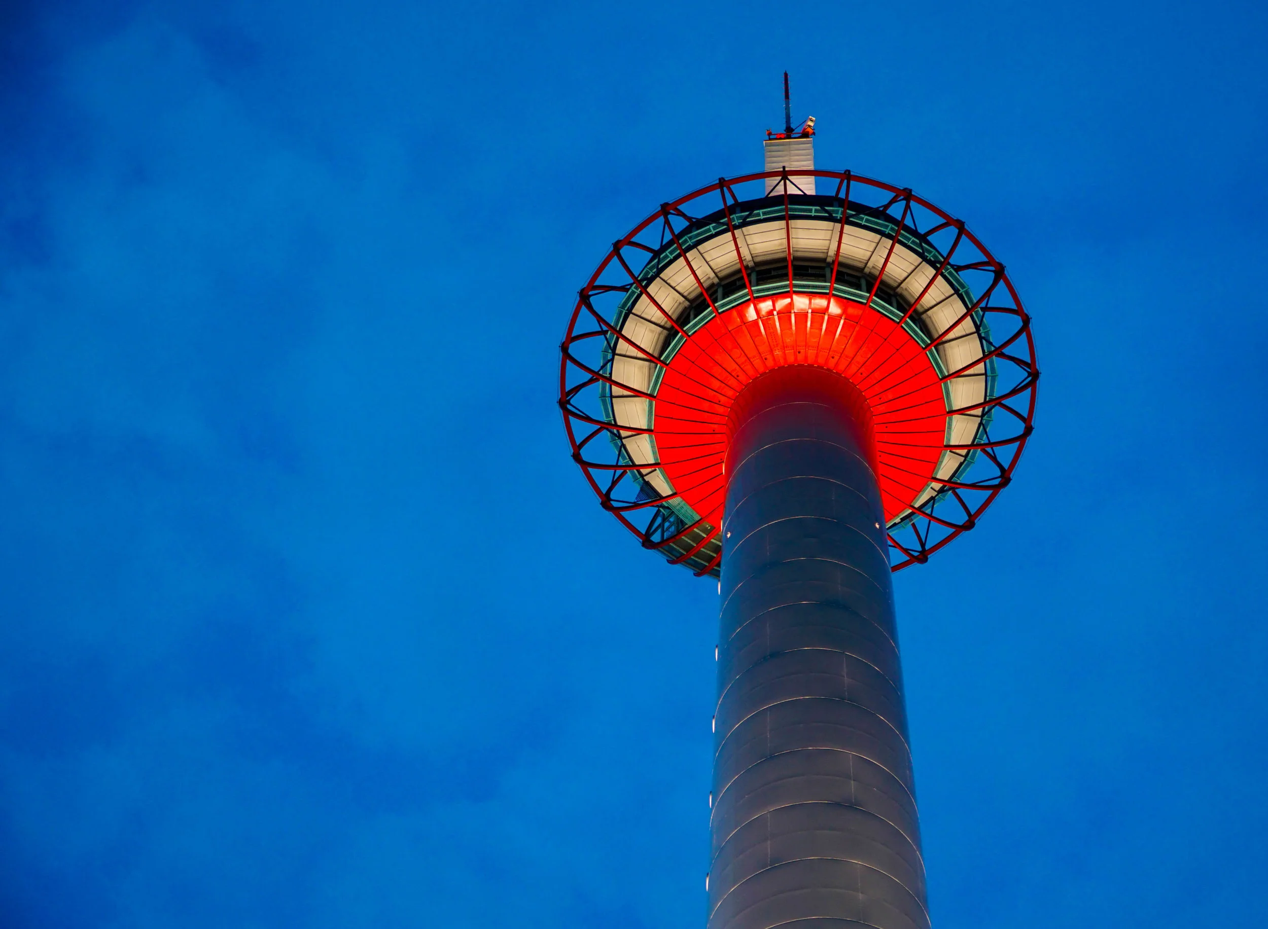 Kyoto tower.jpg