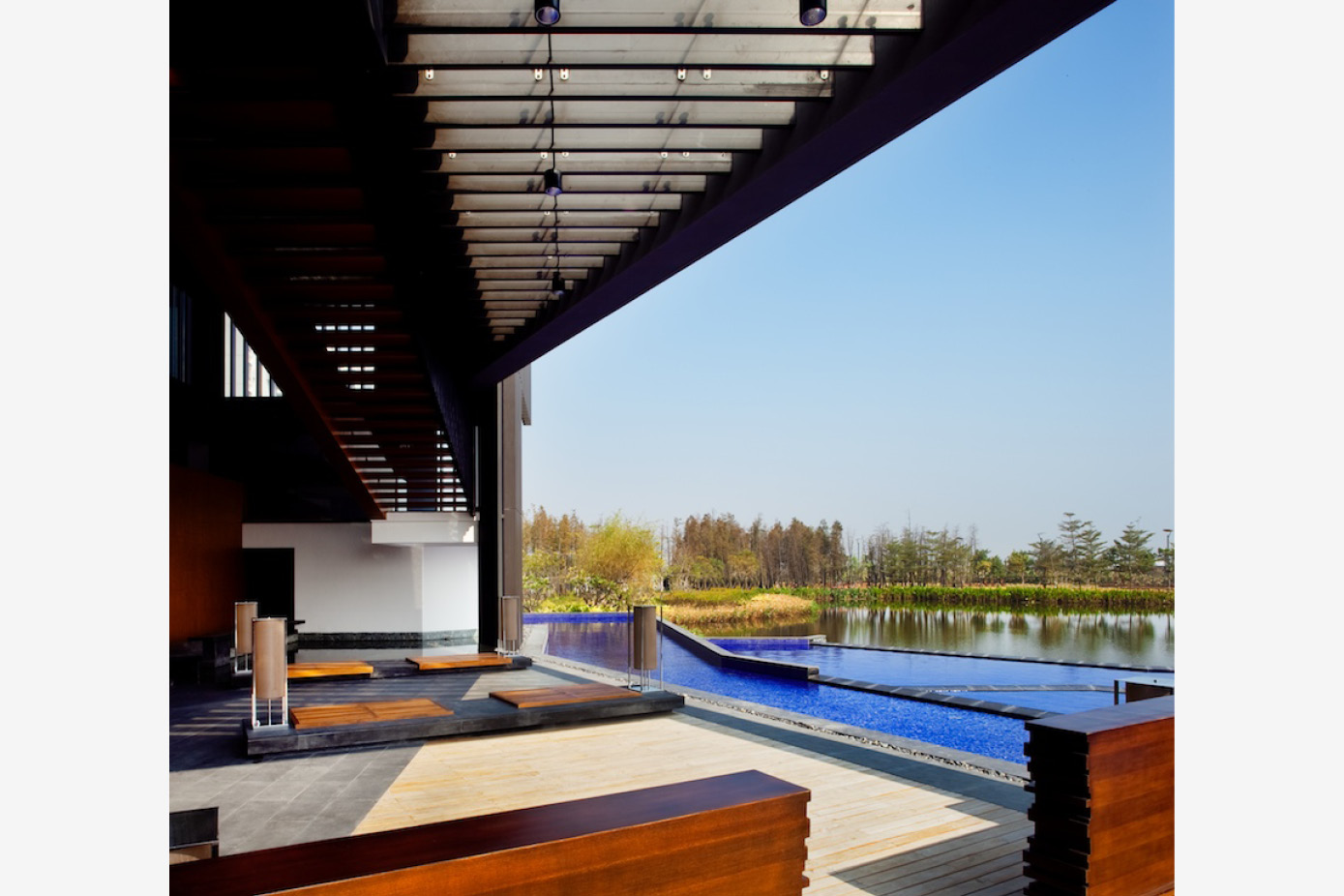 CLUBSHOUSE IN DOUMEN_PBH_03.jpg