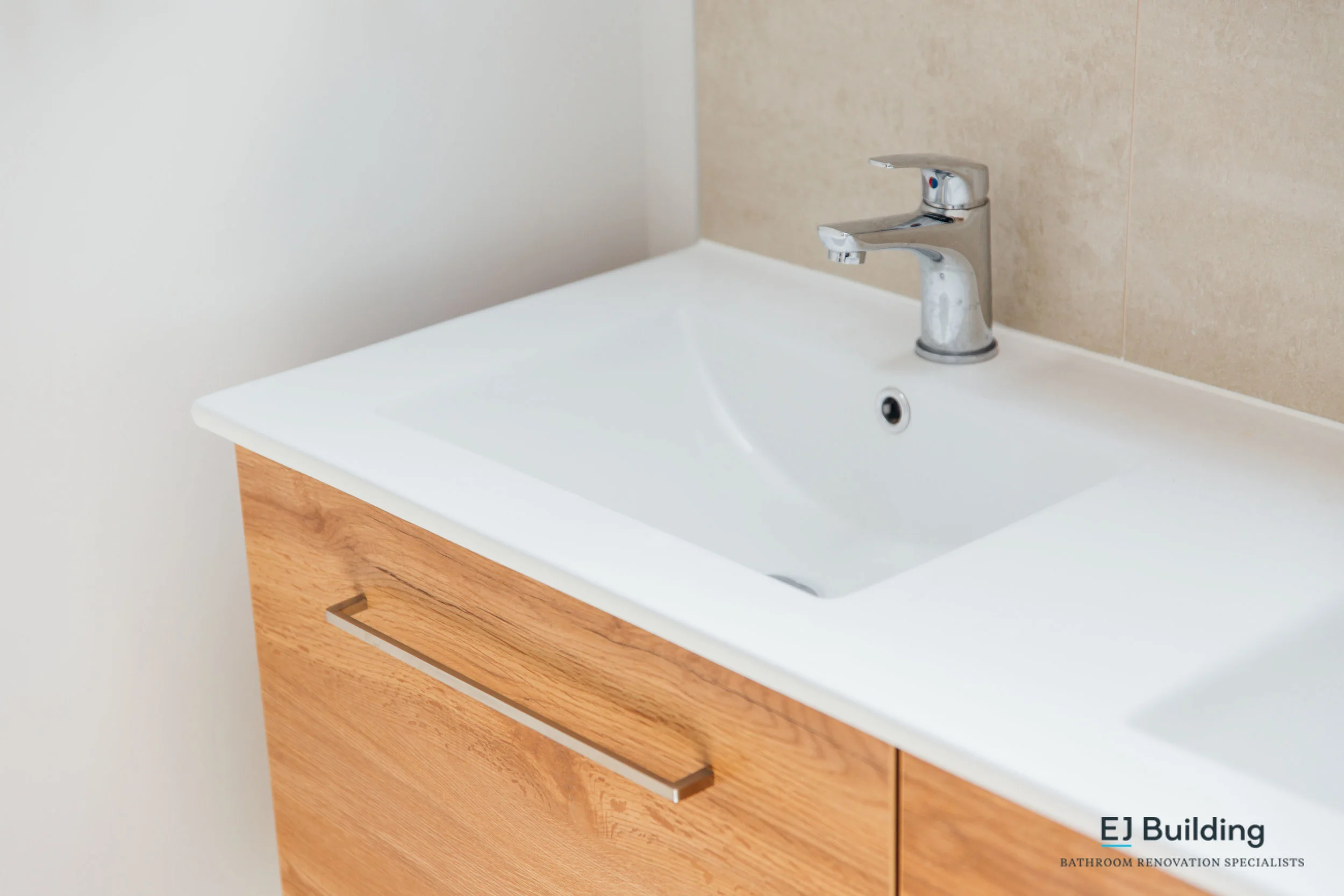 Double basin in wall hung vanity. Auckland based bathroom renovation company.