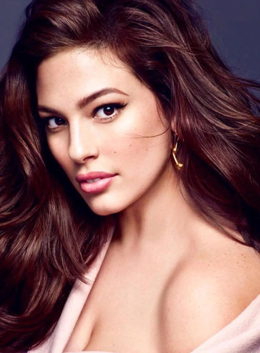 fotó: https://www.facebook.com/theashleygraham/