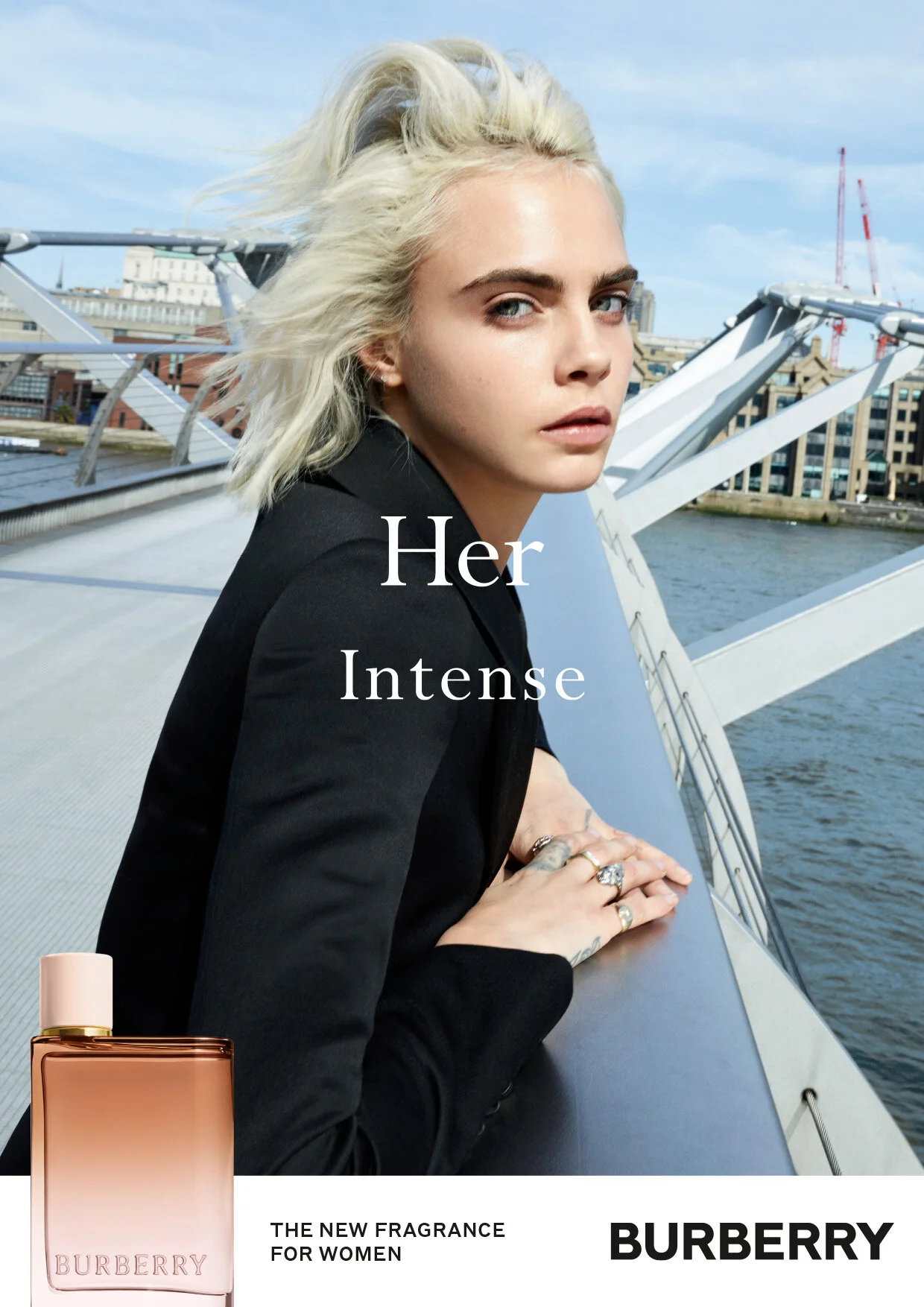 cara burberry.jpg