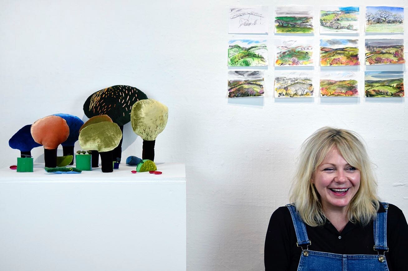 Lots of fun @cornwall_museum and @dncornwalldevon @design_nationuk . Have you popped in yet?  Thank you @robinsheltonphotography for capturing a moment of joy . Hope to see folk there. #treatyourself #play in #museums .
#
@alisonsheltonbrown @bridget