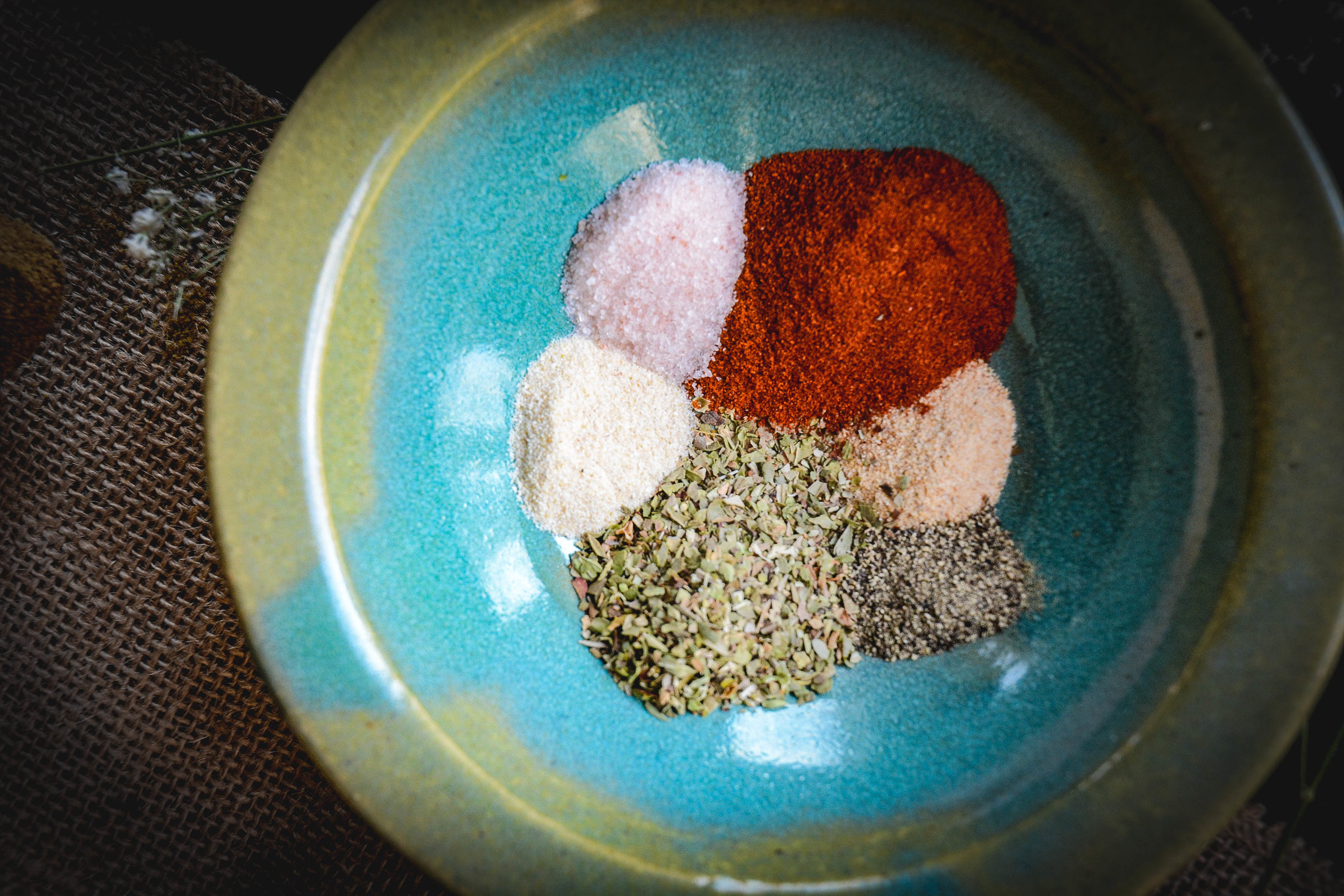  spices in bowl 