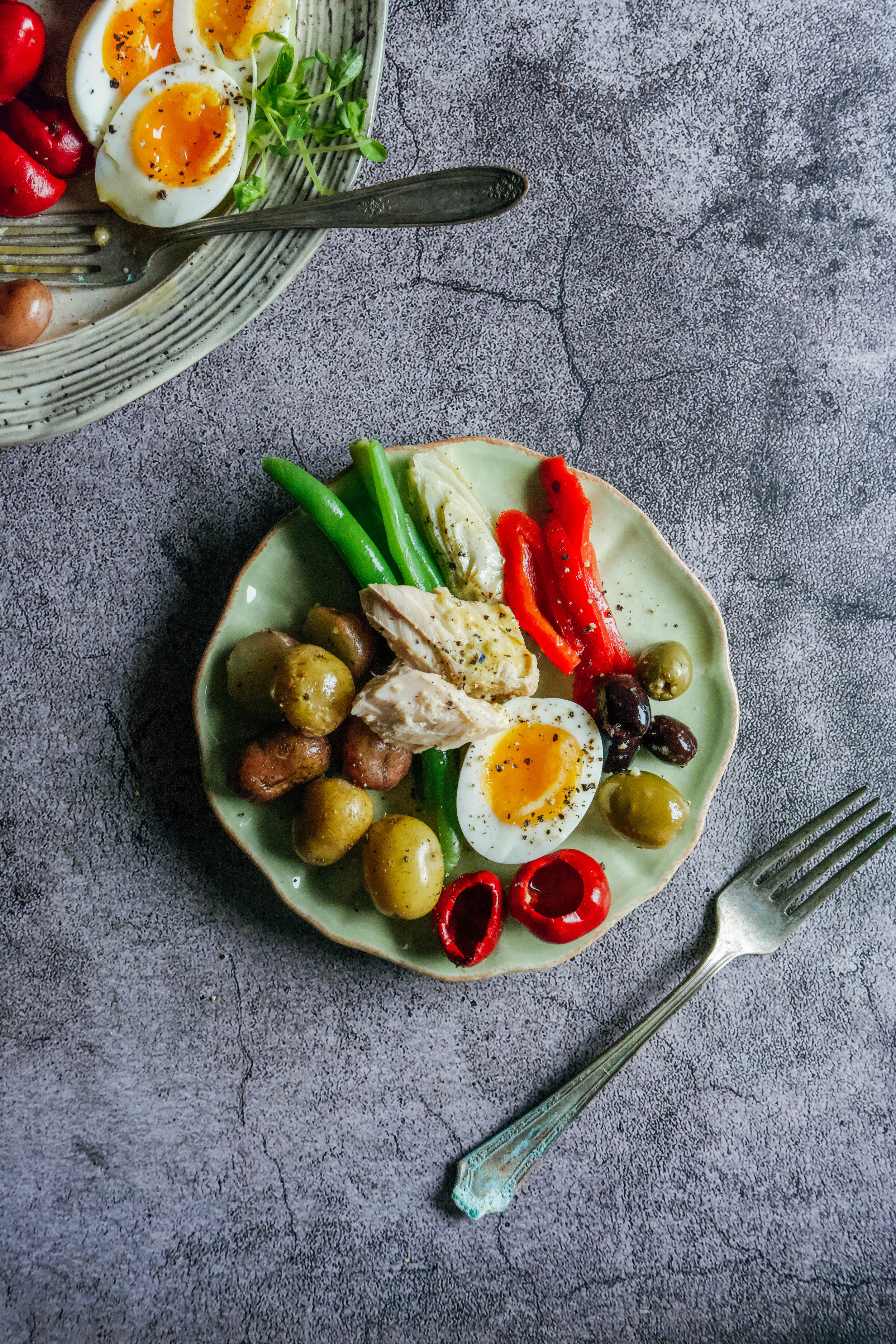  Salad Nicoise may just be the most perfect salad invented. Tasty St Jude Tuna works beautifully with, crunch green beans, creamy potatoes, soft boiled eggs, briny vegetables and tangy dressing. It’s one recipe that’s on repeat in my house. #saladnicoise #nicoisesalad #tunanicoisesalad #tunanicoise #calmeats #salad #pleosalad #whole30salad #whole30 #paleo #glutenfree #dairyfree #realfood #stjudetuna 