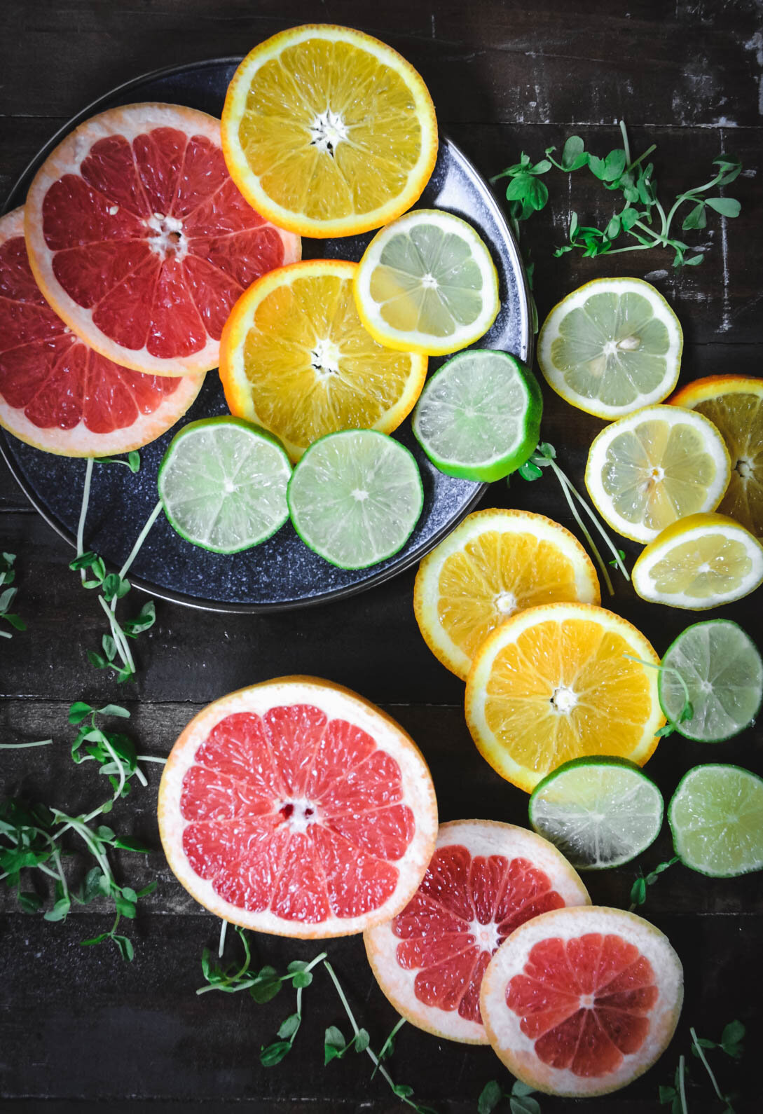  Cold and flu season is among us but there are very simple and practical things you can do to keep your system strong particularly through nutrition. Check out these amazing 8 foods that help to strengthen your immune system. #nutrition, #calmeats, #immunesupport, #immunesystem, #coldseason, #foodismedicine #citrus, #vitamins, #immunesystem 