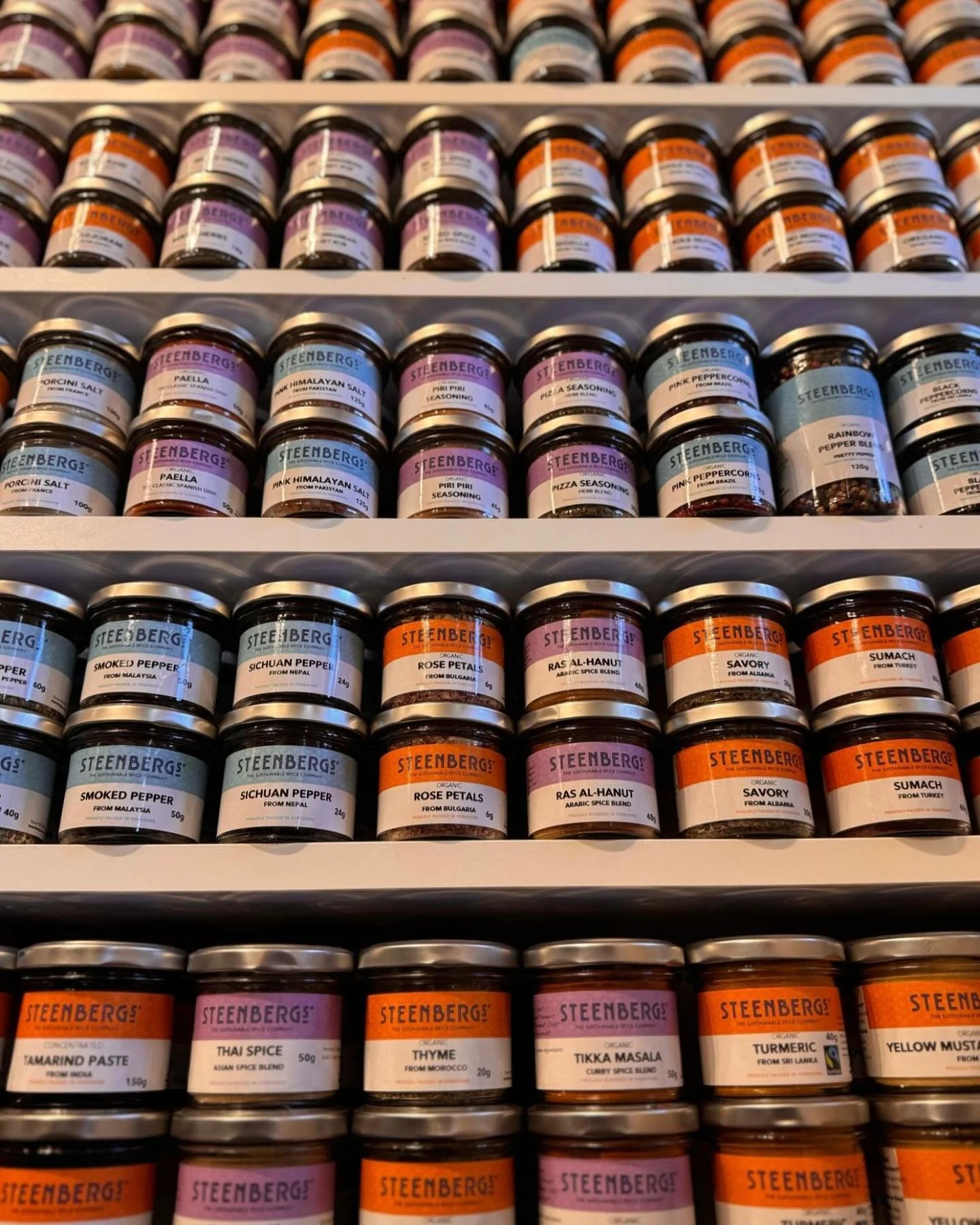 Fresh drop from @steenbergsltd ready to spice up your life #broadway #spices #deli #herbs #broadwaycotswolds #rubs #broadwaydeli #drygoods #spicegirls #spiceupyourlife #cotswolds #flavour #cooking