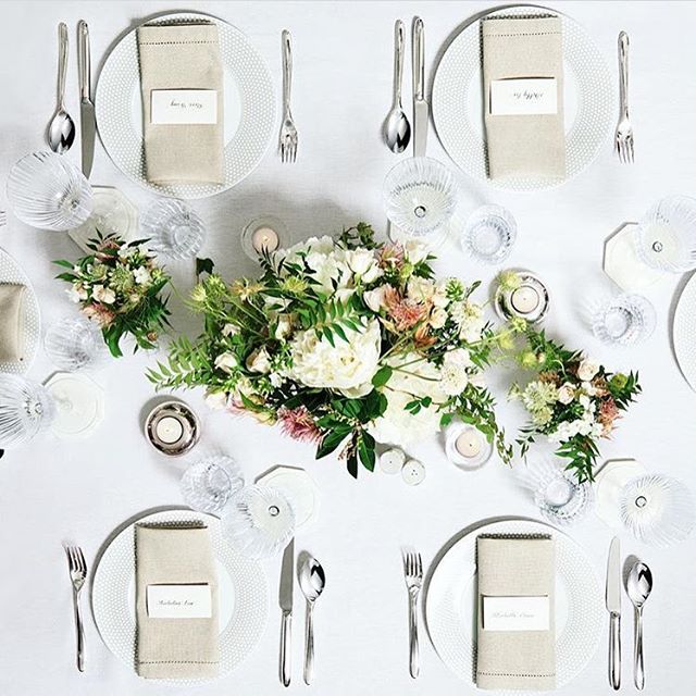 It's wedding season! | Table setting inspiration out now in the latest issue of Hong Kong Tatler Weddings magazine @hongkongtatler | 📸@mozimages | Styled by me
.
.
.
.
.
.
#weddingdecor #tablesettings #tabledecor #weddinginspiration #tablestyling #w